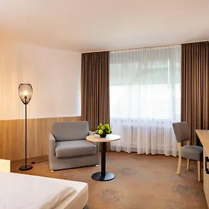 Plaza Hotel&living Frankfurt Francoforte sul Meno