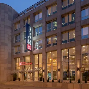 4* מלון Hilton Garden Frankfurt Centre